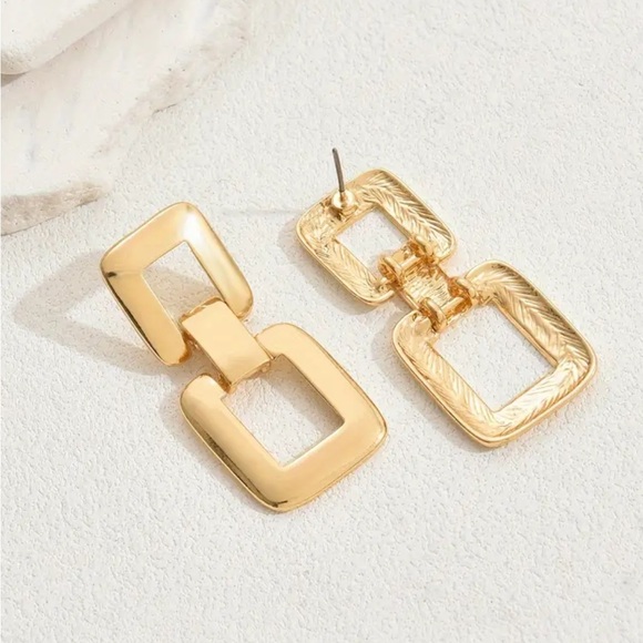 ANTHROPOLOGIE | GOLD PLATED 90s GEOMETRIC DROP DANGLE EARRINGS - Picture 3 of 4